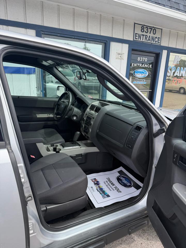 Ford Escape XLT FWD 2011