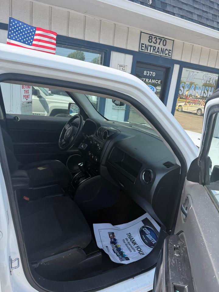 Jeep Patriot Latitude 2WD 2014