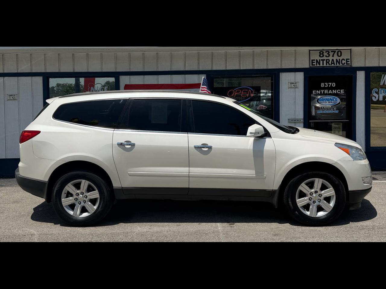 2011 Chevrolet Traverse LT FWD