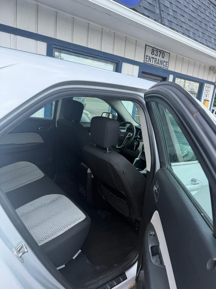 Chevrolet Equinox LS AWD 2011