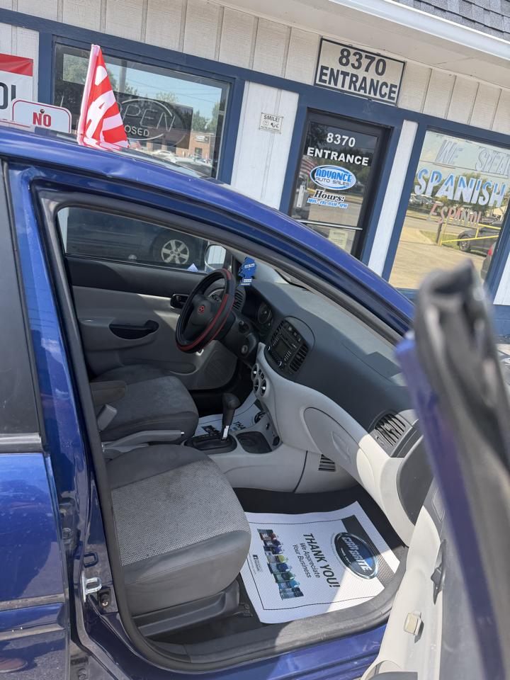 Hyundai Accent GLS 4-Door 2011