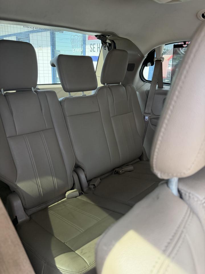 Chrysler Town & Country Touring 2016