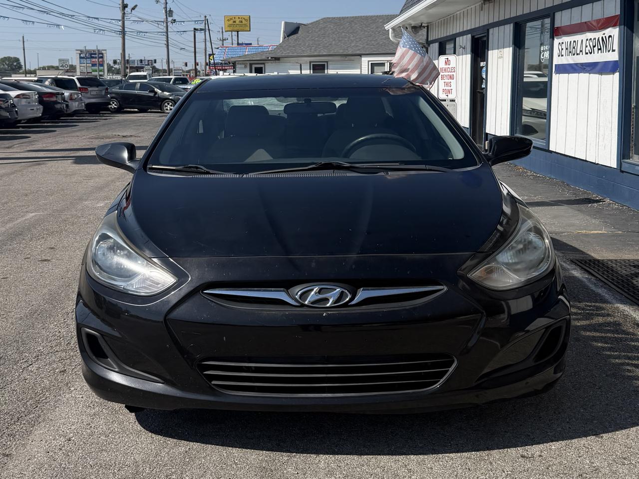 Hyundai Accent GLS 4-Door 2012
