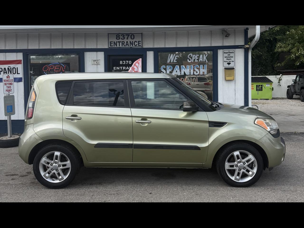 2011 Kia Soul +