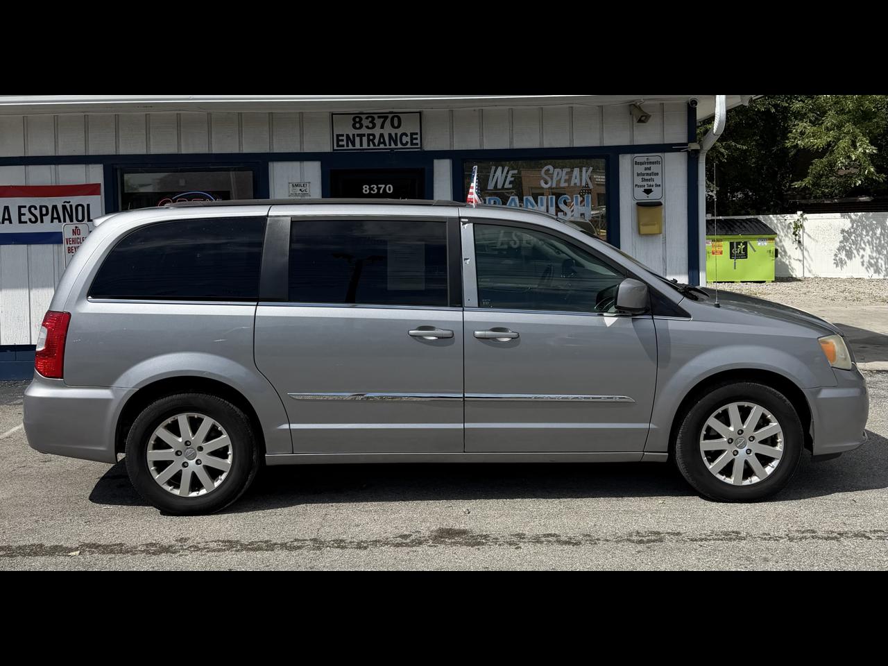 2014 Chrysler Town & Country Touring