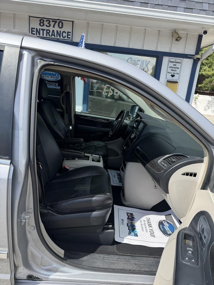 Chrysler Town & Country Touring 2014