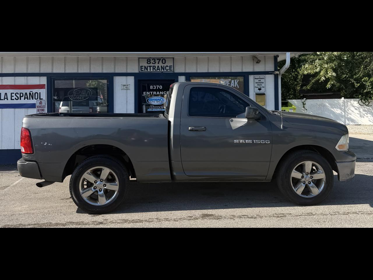 2011 RAM 1500 ST LWB 2WD
