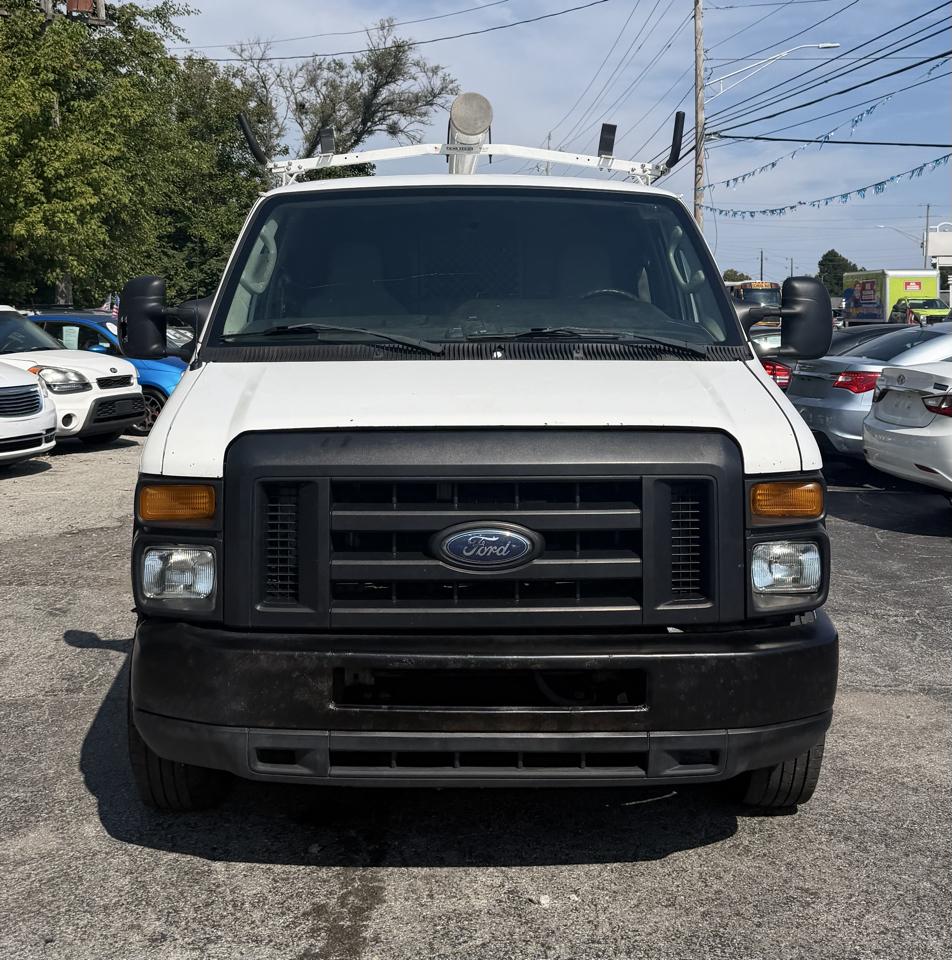 Ford Econoline E-350 Super Duty 2011