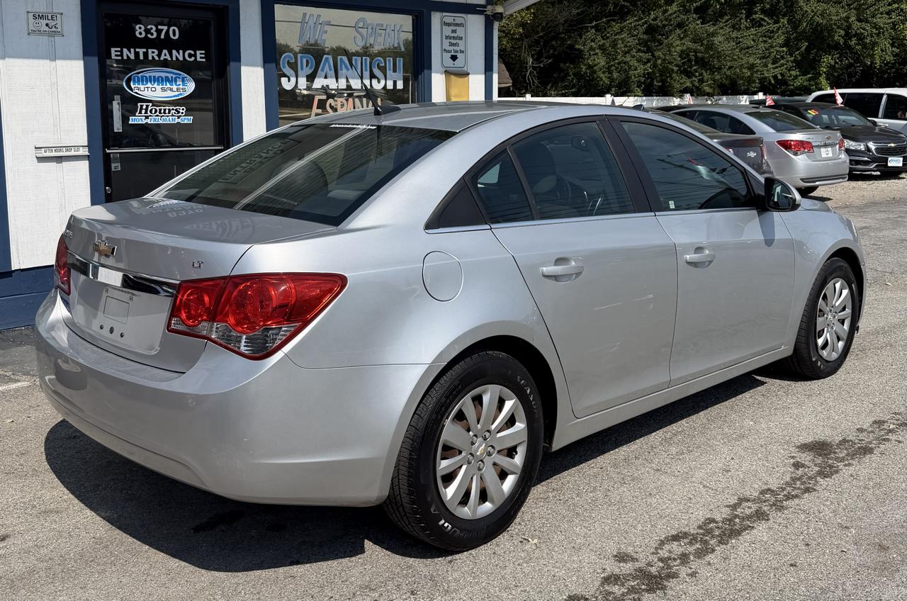 Chevrolet Cruze 1LT 2011