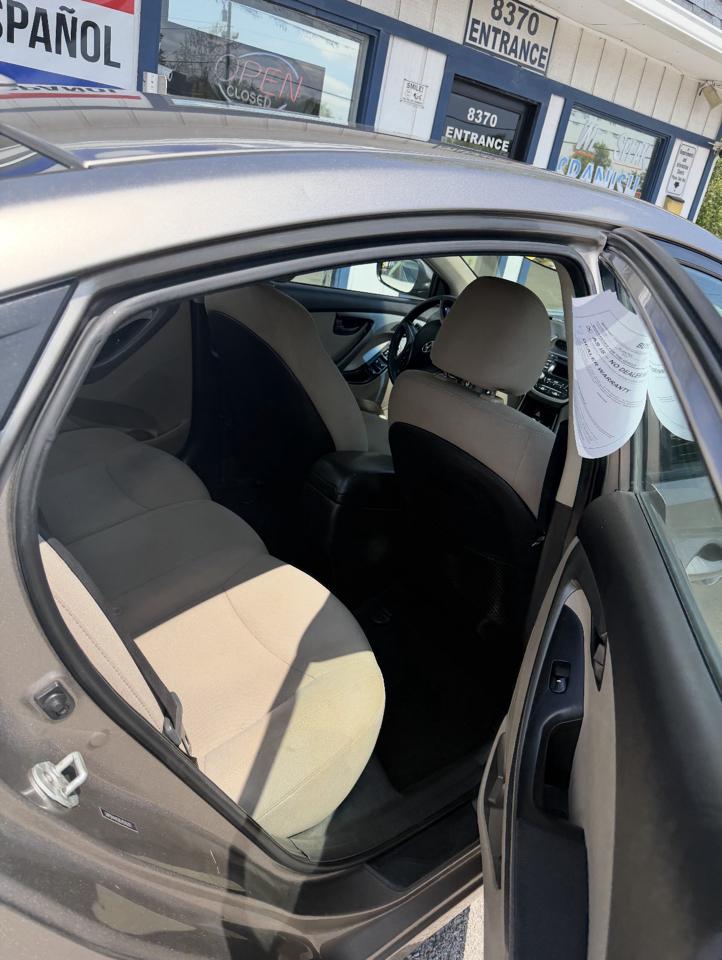Hyundai Elantra GLS M/T 2014