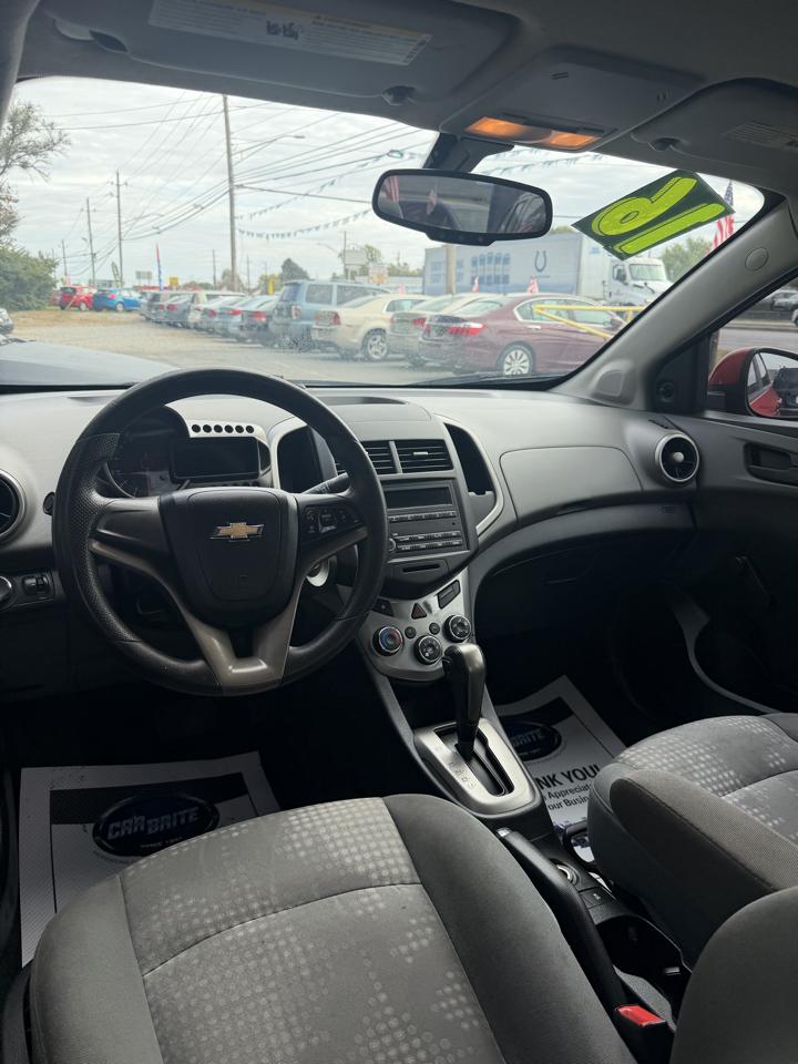 Chevrolet Sonic LS Auto Sedan 2016