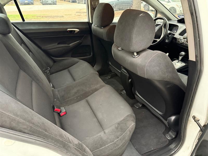 Honda Civic LX-S Sedan 5-Speed AT 2011