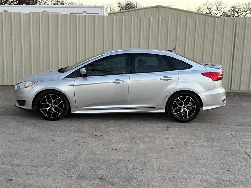 Ford Focus  2016