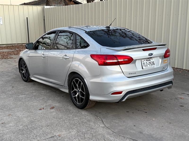 Ford Focus  2016