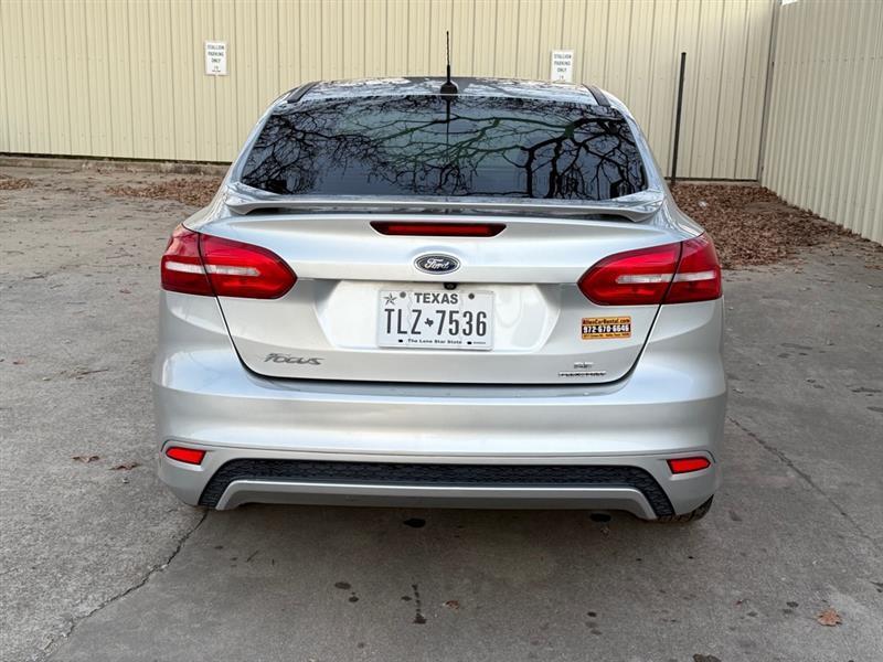 Ford Focus  2016