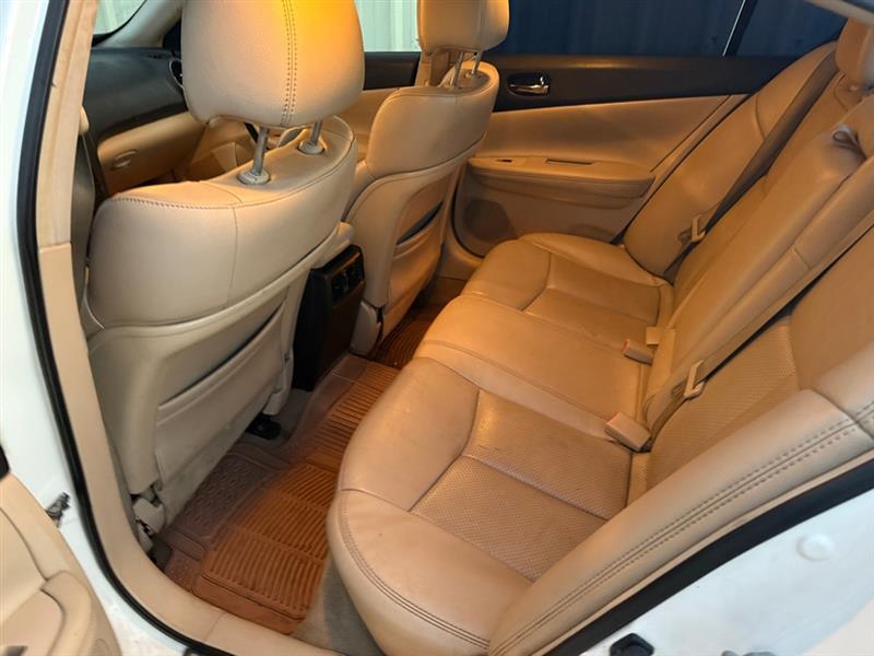 Nissan Maxima S 2012