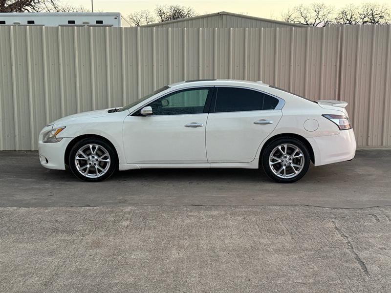 Nissan Maxima  2012