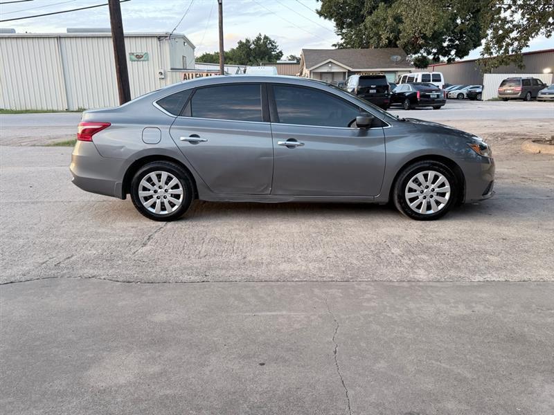 Nissan Sentra  2017