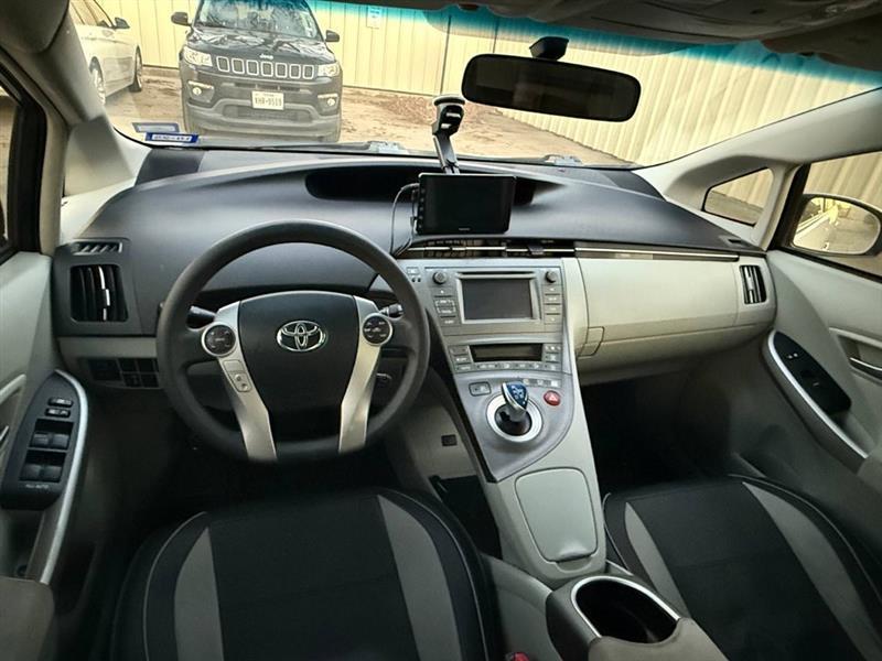 Toyota Prius Three 2014