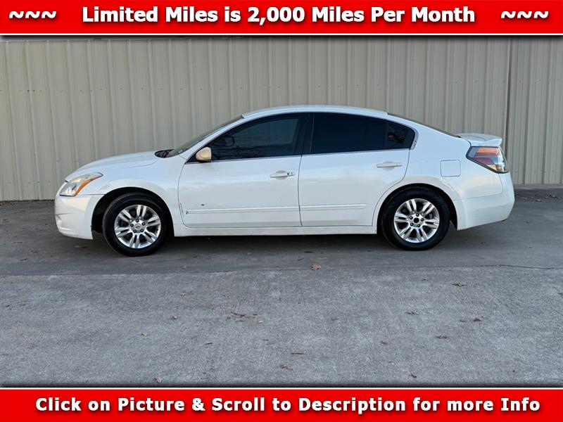 Nissan Altima  2011