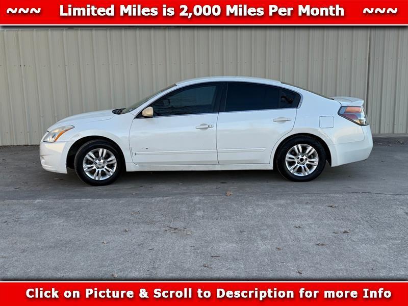 Nissan Altima  2011