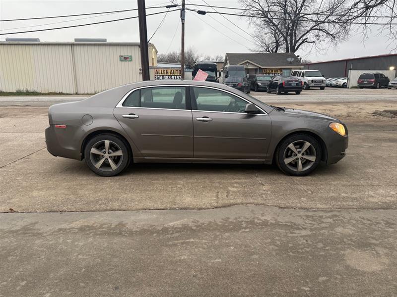 Chevrolet Malibu  2012