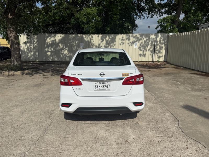 Nissan Sentra  2018