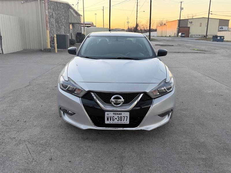 Nissan Maxima  2017