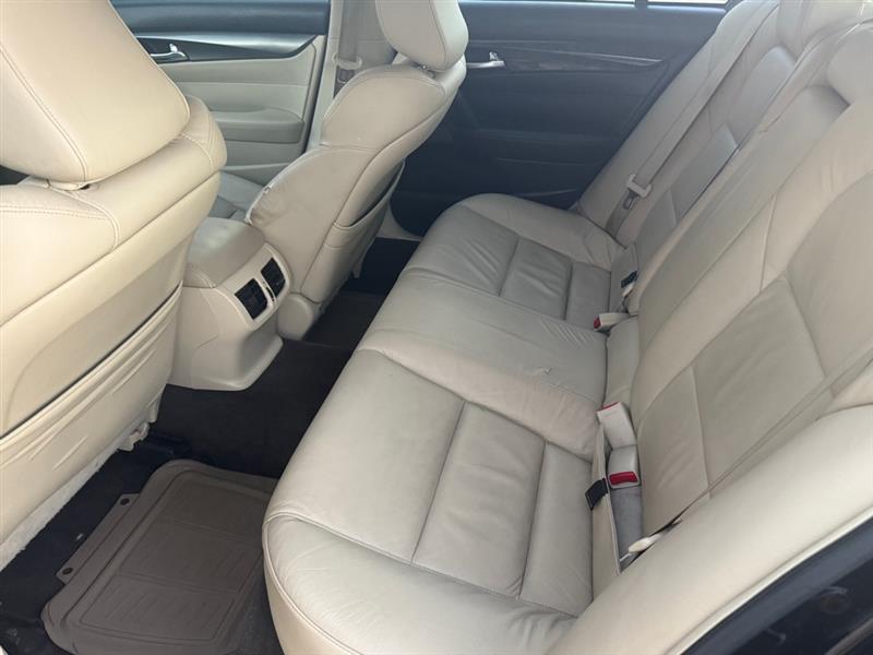 Acura TL 6-Speed AT 2012