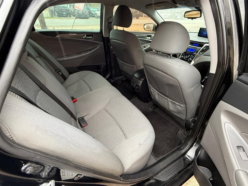 Hyundai Sonata Hybrid  2013