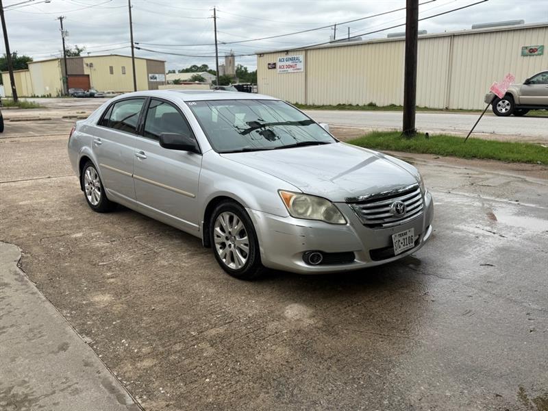 Toyota Avalon XL 2010