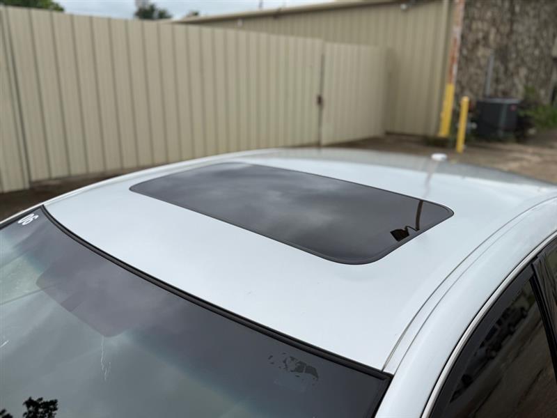Toyota Avalon XL 2010
