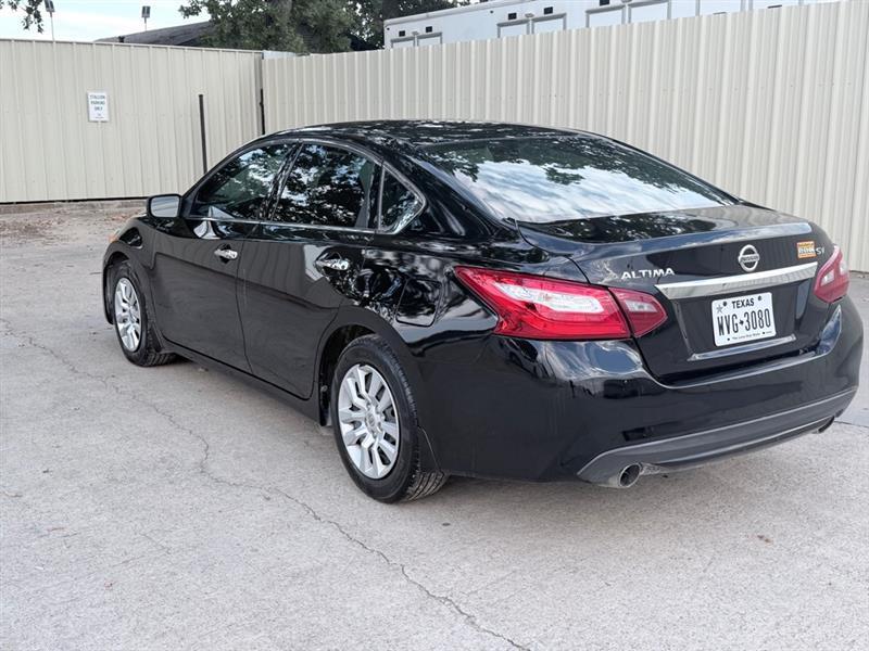 Nissan Altima  2018