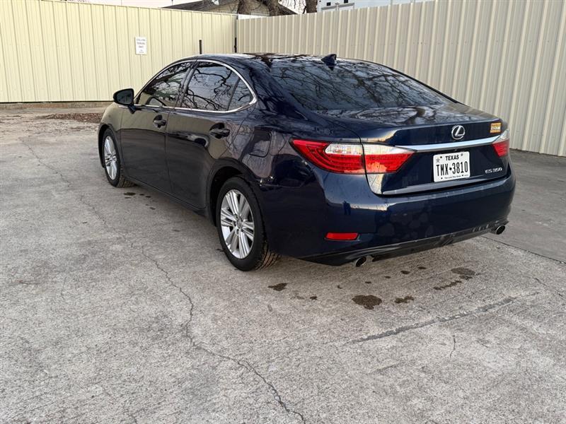 Lexus ES 350  2015