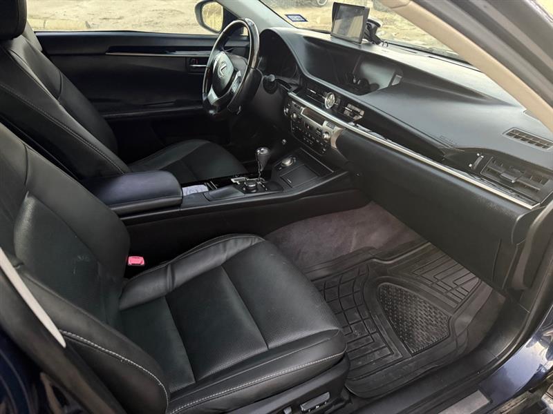 Lexus ES 350  2015