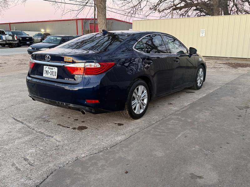 Lexus ES 350  2015