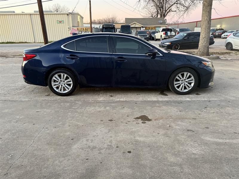 Lexus ES 350  2015