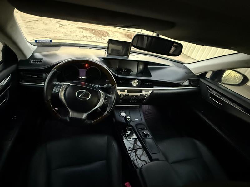 Lexus ES 350  2015