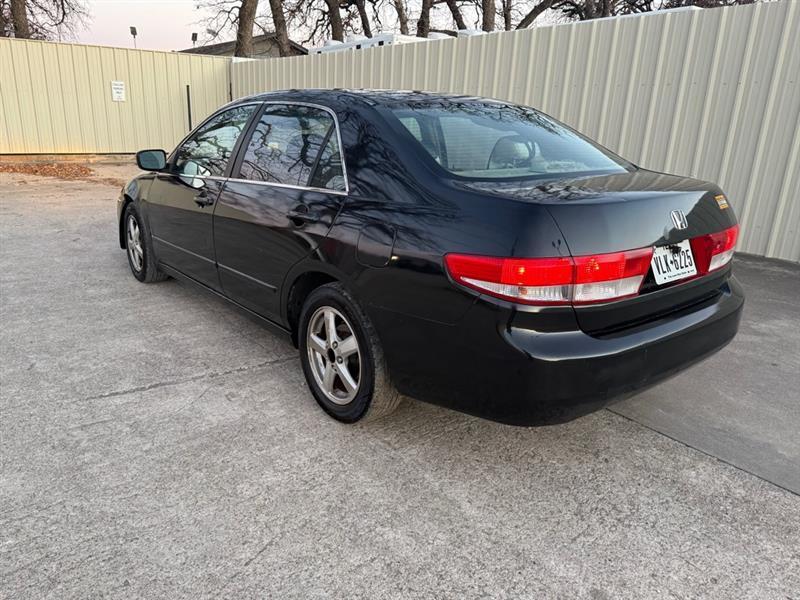 Honda Accord  2004