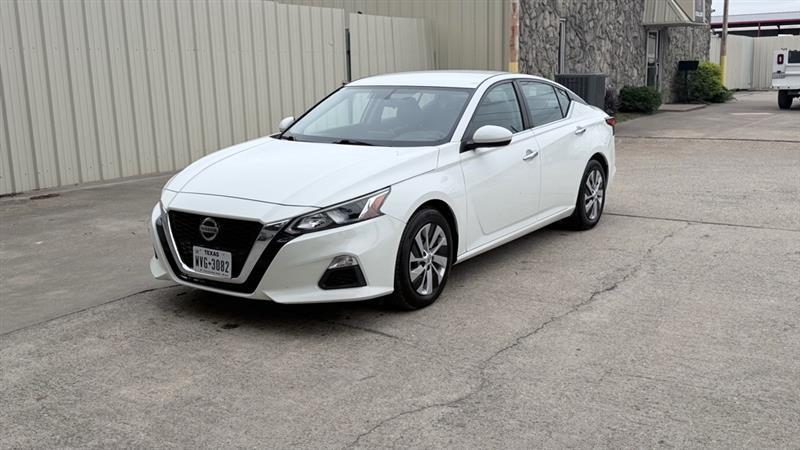 Nissan Altima  2019
