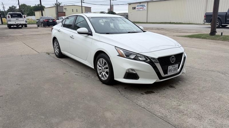 Nissan Altima  2019