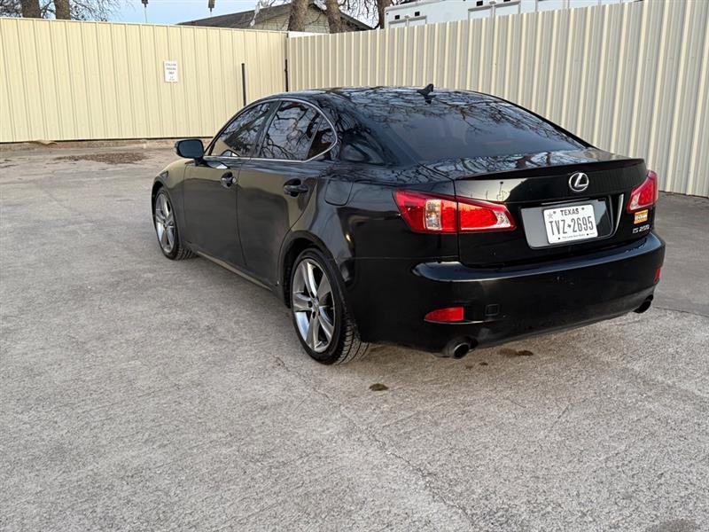 Lexus IS 250 RWD 2011