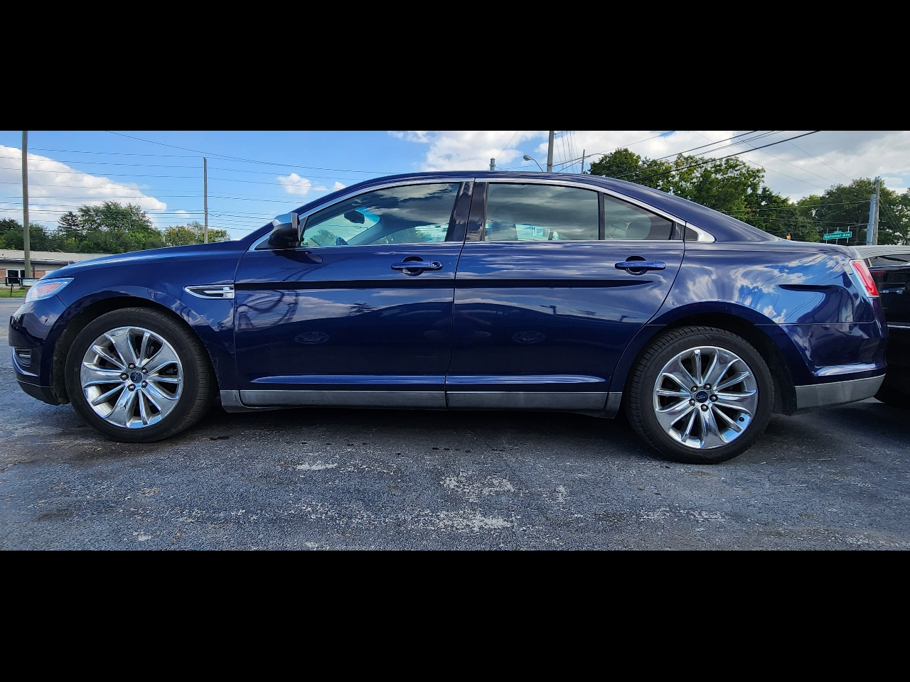 2011 Ford Taurus