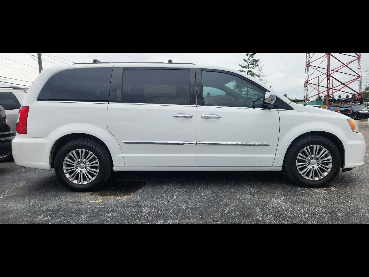 2016 Chrysler Town & Country Touring