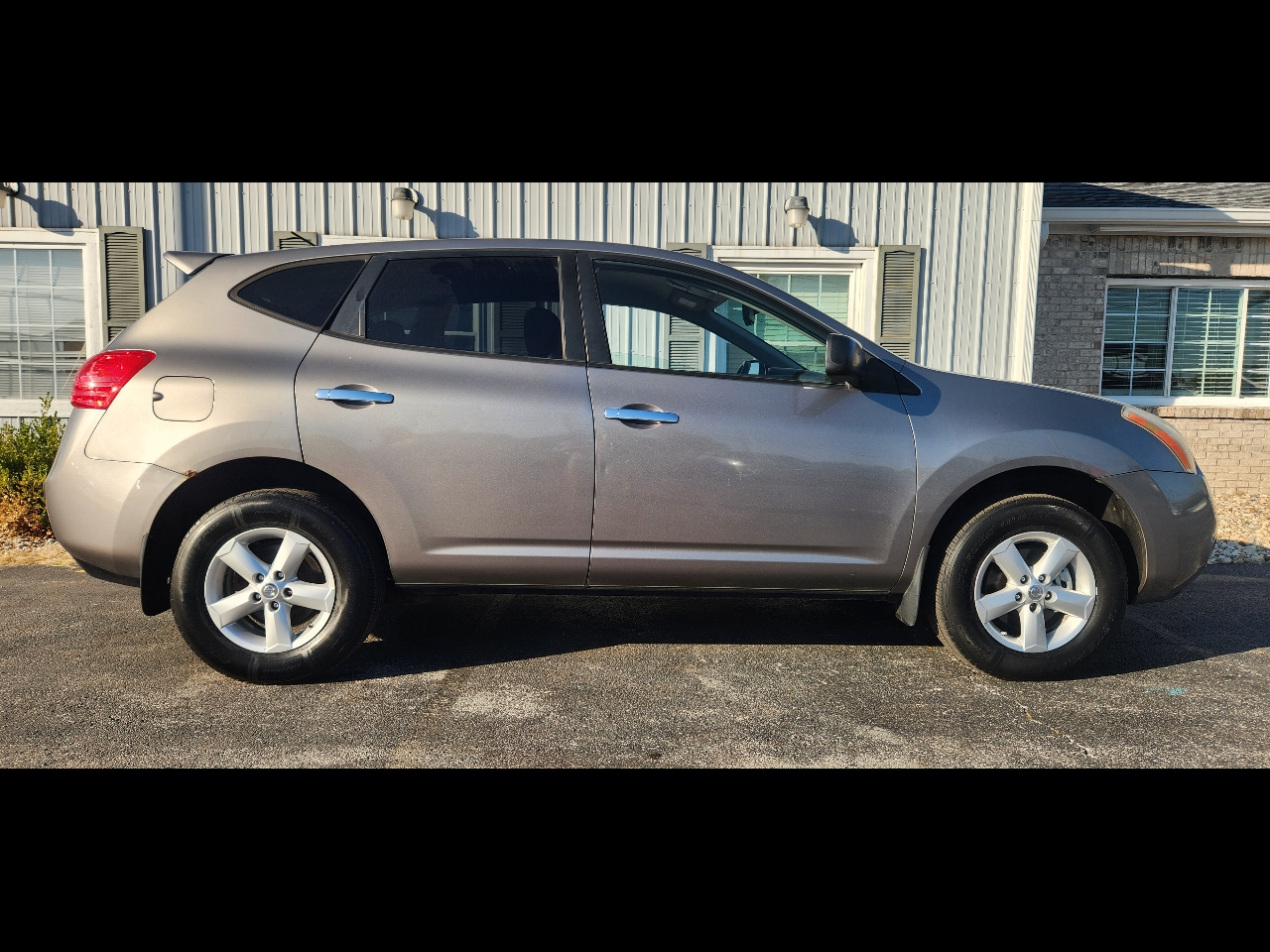 Nissan Rogue S AWD 2010 Nissan Rogue S AWD 2010