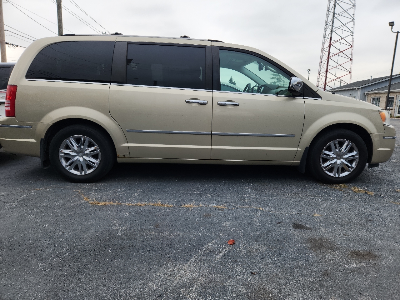 2010 Chrysler Town & Country Limited