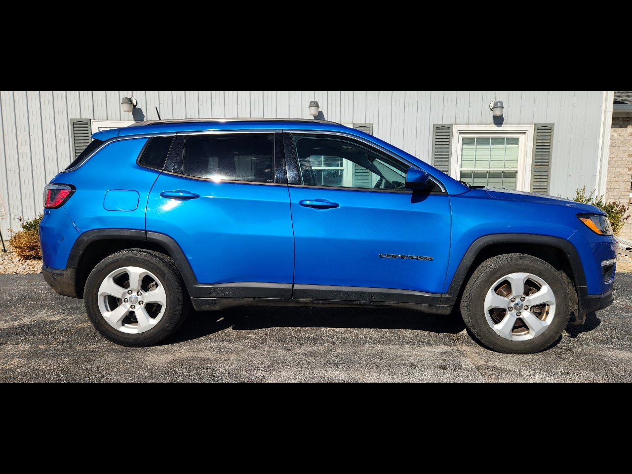 2018 Jeep Compass Latitude FWD