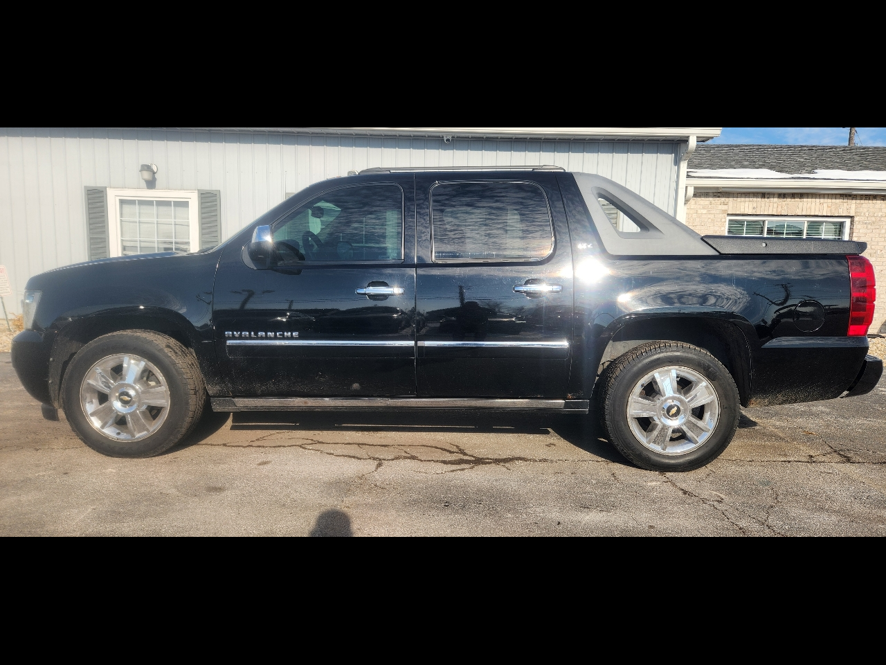 2010 Chevrolet Avalanche LTZ 4WD