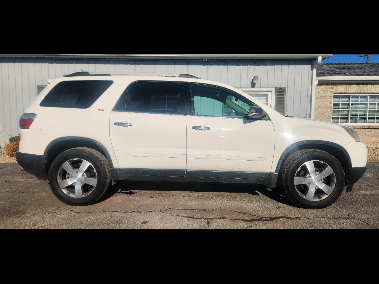 2012 GMC Acadia SLT1's photo