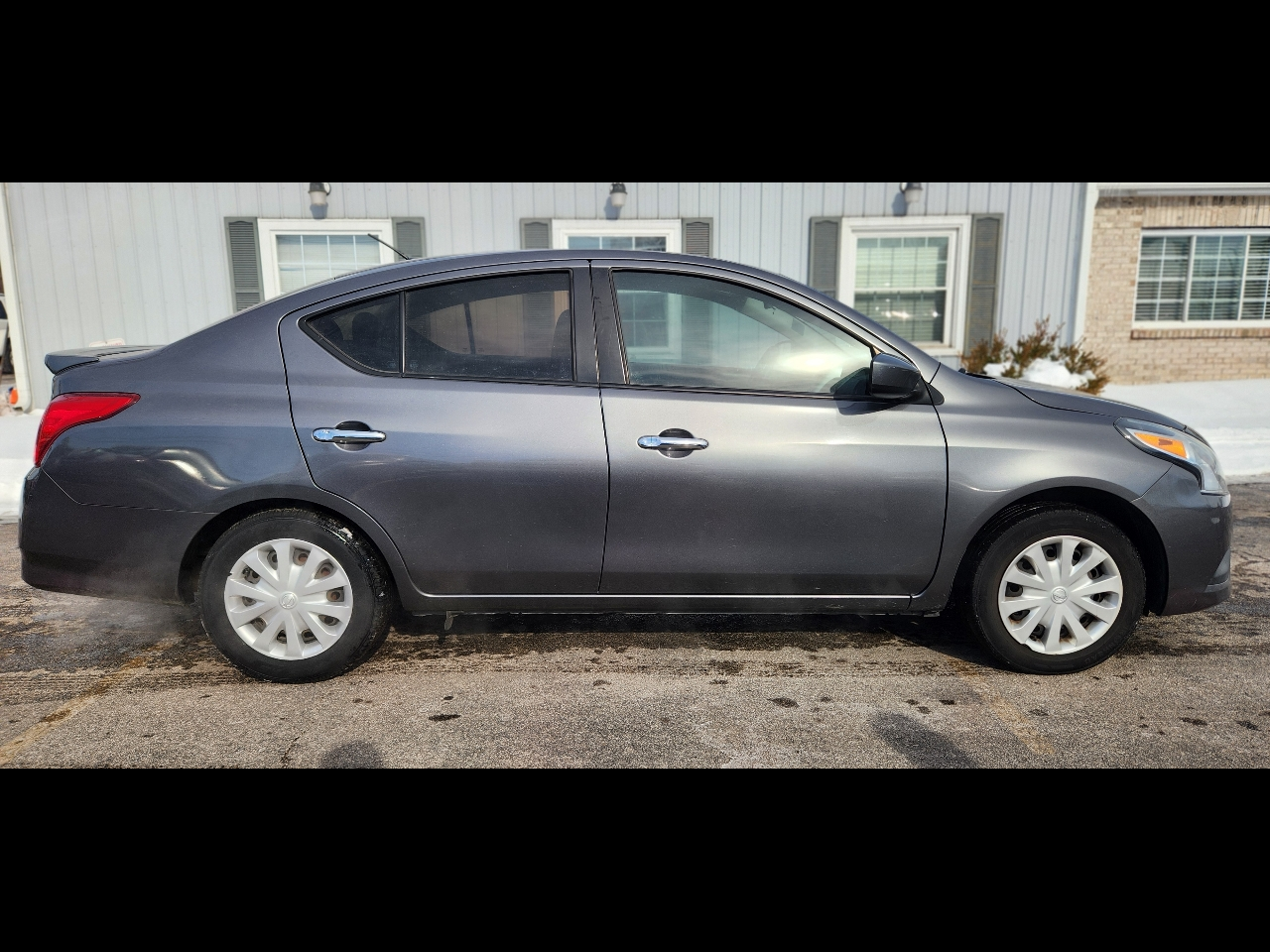 2019 Nissan Versa 1.6 S 5M